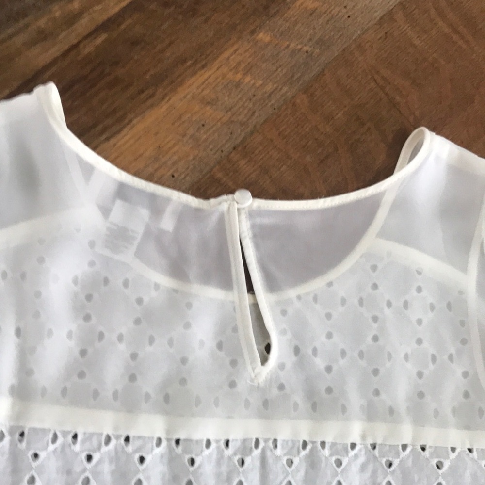 LOFT Lace Top - Picture 4 of 4